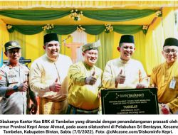 Permudah Transaksi Keuangan Masyarakat, Ansar Ahmad Resmikan Kantor Kas BRK di Tambelan