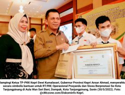Rp. 1,84 Miliar Digelontorkan Pemprov Kepri untuk RT/RW, Posyandu dan Siswa Berprestasi Se-Kota Tanjungpinang