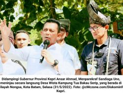 Sandiaga-Ansar Tinjau Kampung Tua Bakau Serip yang Masuk 50 Besar ADWI 2022