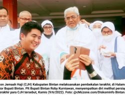 Hari Terkahir Pembekalan CJH Bintan, Roby Kurniawan Munajahkan Do’a