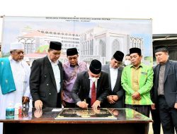 Peletakan Batu Pertama Oleh Gubernur Sumut