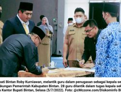 Roby Kurniawan Lantik 28 Guru dalam Penugasan sebagai Kepala Sekolah