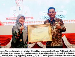 BKN Award: Pemprov Kepri Sabet 2 Penghargaan…