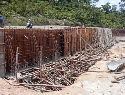 Proyek Penahan Tebing di Tebo Bergentayangan