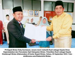 Roby Kurniawan Lantik Rusli jadi Kepala Disdukcapil Bintan: Jangan Ada Pungli…