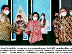Raih WTP 11 Kali Berturut-turut, Roby Kurniawan Terima Penghargaan dari Menteri Keuangan…