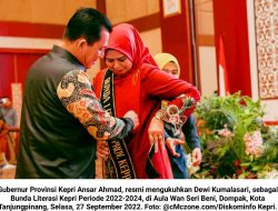 Ansar Ahmad Kukuhkan Dewi Kumalasari sebagai Bunda Literasi Kepri…