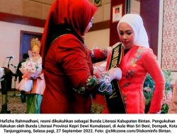 Dewi Kumalasari Kukuhkan Hafizha Rahmadhani sebagai Bunda Literasi Bintan…