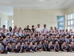 Wabup Limapuluh Kota RKN Kunjungi Perpusda Dan Berjanji Akan Sumbangkan Buku