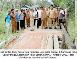 Roby Kurniawan Pastikan Jembatan Kampung Rekoh Selesai Tahun 2023…