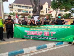 Kedatangan Kapolri Saksikan Evakuasi, PEKAT IB Aksi Meminta Kapolri Segera Tangkap MR T Diduga Bandar Narkoba Terbesar Jambi