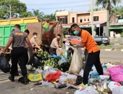 Polres Merangin Kerahkan Personil Untuk Melaksanakan Kegiatan Antisipasi Mengatasi Penumpukan Sampah