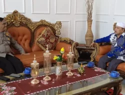Keakraban Terjalin Saat Berkunjung Dikediaman Tokoh Masyarakat Parit Culum 1