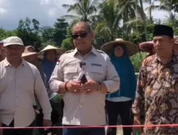 H.Nurkhalis Dt.Bijo Dirajo Bersama Denison Resmikan Irigasi Bonda Taram