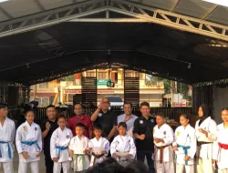 H. Nurkhalis Dt Bijo Dirajo Berikan Bonus Atlit FORKI Berprestasi