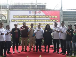 Kalapas Salemba Berikan Apresiasi Tali Kasih Kepada Pegawai dan Tamping WBP Pengiat Kebersihan Lingkungan
