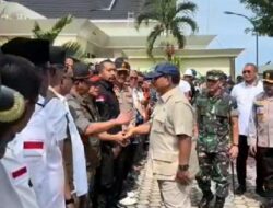 Pak Prabowo Dari Qatar Lansung Ke SUMBAR Serahkan Bantuan
