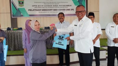 UPTD BLK Payakumbuh Disnakertrans Sumbar Buka Pelatihan Menjahit Bed Cover di Nagari Baringin Batusangkar