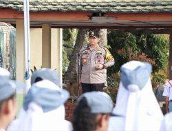 Beri Motivasi Siswa Siswi SMA N 1 Dayun, Lewat Program Police Goes to School Kapolres Siak Juga Ingatkan Bahaya Hoax, Ciptakan Pilkada Damai.