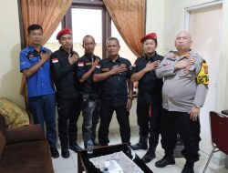 kunjungi Polsek Rumbai dalam agenda ” Silaturahmi Ketua GRIB-JAYA PAC Rumbai dan Pengurus ‘