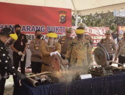 Rilis Akhir Tahun 2024, Polres Siak Musnahkan Barang Bukti Narkotika, Miras, dan Knalpot Brong  