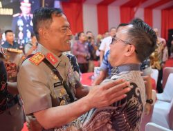 Bupati Bengkalis Kasmarni Hadiri Acara Kenal Pamit Wakapolda dan Jajaran Polda Riau