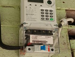 pimpinan PLN ULP Rumbai, Diduga Memberi Pelanggaran S.O.P Pemasangan KWH Meter