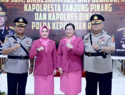 Kapolda Kepri Pimpin Upacara Serah Terima Jabatan Dan Kenal Pamit Pejabat Utama Polda Kepri