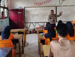 Cegah Kenakalan Remaja, Bhabinkamtibmas Lakukan Sosialisasi ke Sekolah.