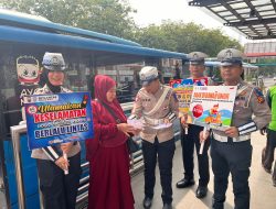 Hari Ke dua Operasi Keselamatan Lancang Kuning 2025 Dirlantas Polda Riau Gencar Melaksanakan Kegiatan Edukasi