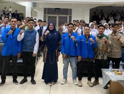 Rizki Ahmad Pauzi Selaku Ketua Cabang PMII Se Pekanbaru Membuat pelatihan kepemimpinan bagi Pengurus OSIS SMP se-Pekanbaru.