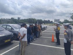 Satuan Lalu Lintas (Satlantas) Polres Siak menggelar coaching clinic Safety Riding