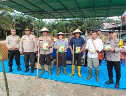 Dukung Program Asta Cita Bidang Ketahanan Pangan, Polsek Tualang Bersama PT. Palmax Sejati Kolaborasi Tanam Jagung di Lahan 1 Hektar