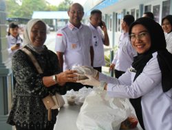 Ramadhan Penuh Berkah, Lapas Pekanbaru Gelar Pembagian Takjil Kepada Masyarakat