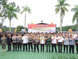 Wakapolda Riau Pimpin Apel Pergeseran Pasukan Pengamanan PSU Pilkada Siak 2025 di Mapolres Siak