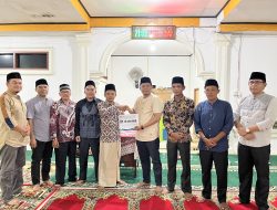 Kunjungi Masjid Nurul Huda Aie Amo, TSR XIX Kabupaten Sijunjung Serahkan Bantuan Rp. 10 Juta