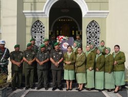 Kodim 0322/Siak Gelar Upacara Ziarah Makam dan Tabur Bunga Peringati HUT Kodam I/BB ke-75 di Makam Sultan Syarif Kasim II