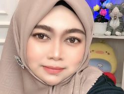 Mena Naren Penyanyi Minang Sudah Lama Vakum, Sekarang Kembali Beraksi Dengan Tiktok Dan Youtube
