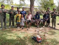 Satgas Ops Damai Cartenz Gelar Patroli Dan Pelayanan Kesehatan Di Distrik Siepkosi