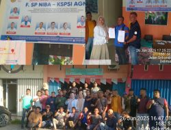 Penyerahan SK F. SP NIBA – KSPSI AGN rumbai,Roni Paslah kembali menjadi ketua PUK KSPSI periode 2025 -2028
