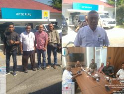 Ayang Bahari PJ penghulu  Minas barat datangi PLN UP2K Riau terkait penerangan kampung delima dan kampung sukapulung, bersama RT dan warga.
