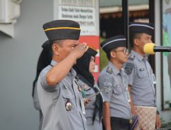 Apel Pagi, Pemimpin Apel Himbau Untuk Tetap Semangat Dalam Bertugas