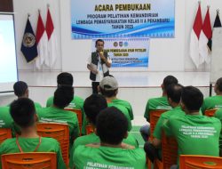 Pelatihan Pembesaran Ayam Petelur untuk WBP Lapas Kelas IIA Pekanbaru: Upaya Meningkatkan Kemandirian dan Keterampilan
