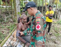 *TNI Peduli Kesehatan, Satgas Yonif 131 Layani Warga Sawiyatami dengan Pengobatan Gratis*