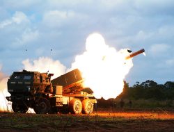 Panglima TNI Dampingi Menhan RI Tinjau Latihan Puncak Super Garuda Shield di Baturaja