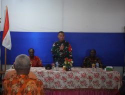 Jalin Hubungan Kuat TNI dan Masyarakat, Satgas Yonif 123/Rajawali Silahturahmi dengan Tokoh Adat