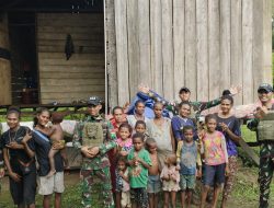 Satgas Yonif 131/Brajasakti Gelar Pelayanan Kesehatan di Kampung Sawiyatami