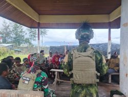 Di Lembah Omukia, TNI dan Warga Eronggobak Satu Hati dalam Ibadah dan Kasih
