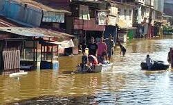 Ketapang Dilanda Rob Sepekan, Ratusan Rumah Terendam hingga 70 cm