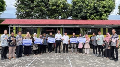 Perjuangan Bupati Benny Dwifa Yuswir Berbuah Manis, Bantuan Alat Pertanian Rp570 Juta Mengalir ke Kawasan Transmigrasi Sijunjung